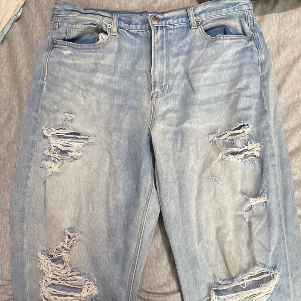 American eagle high rise mom jeans